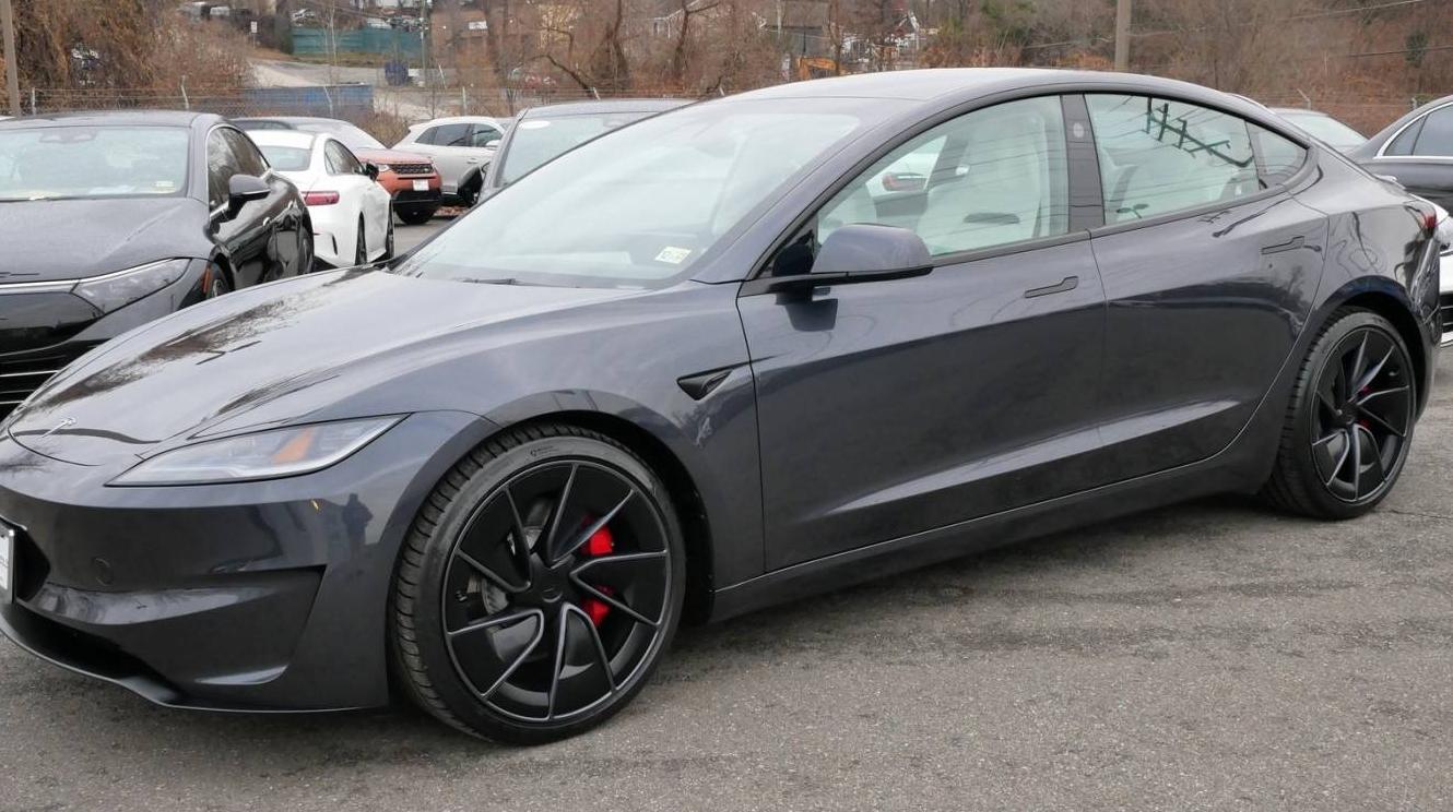 TESLA MODEL 3 2024 5YJ3E1ET3RF849450 image